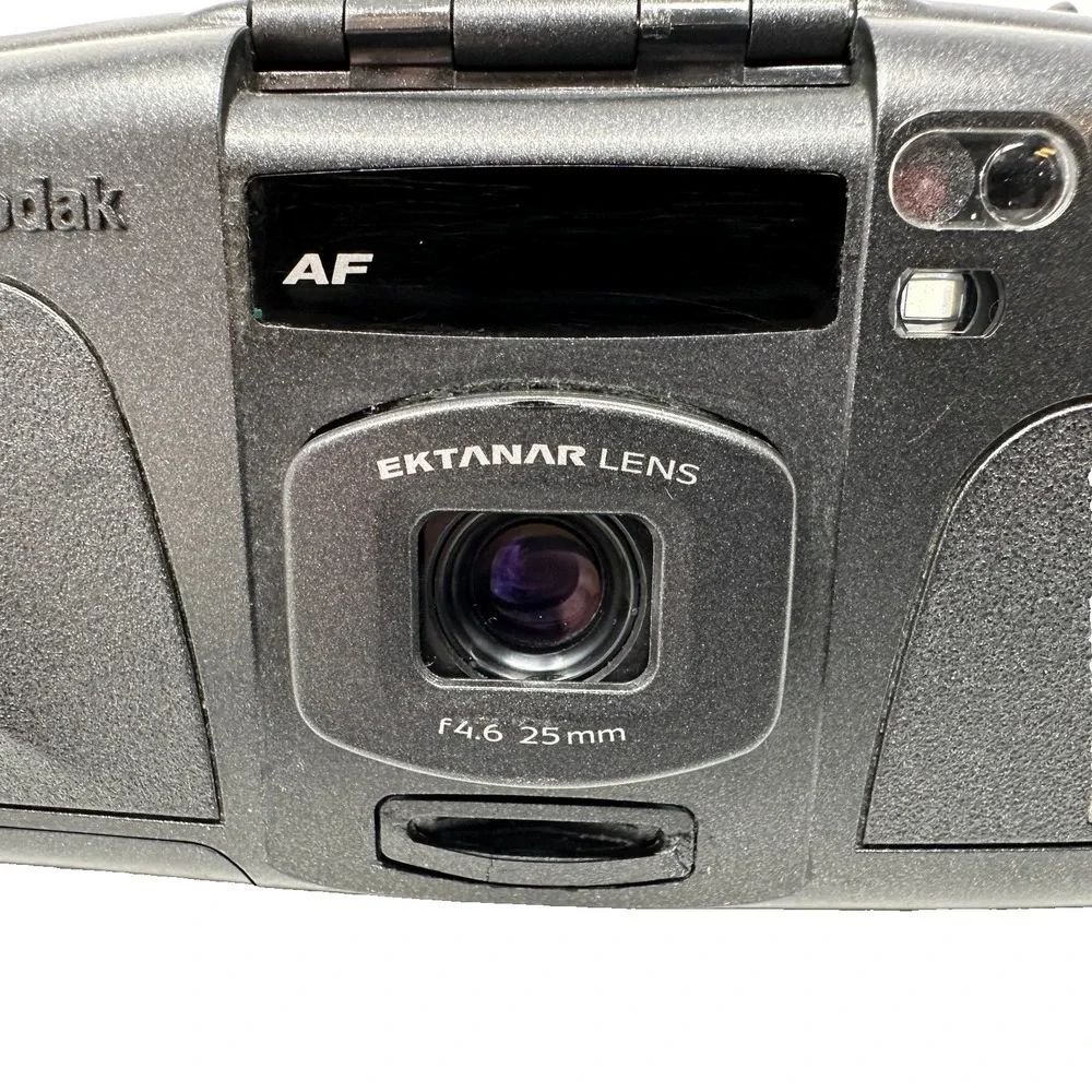 Kodak Advantix 3200 AF APS Film Camera Ektanar 25mm Lens Flash